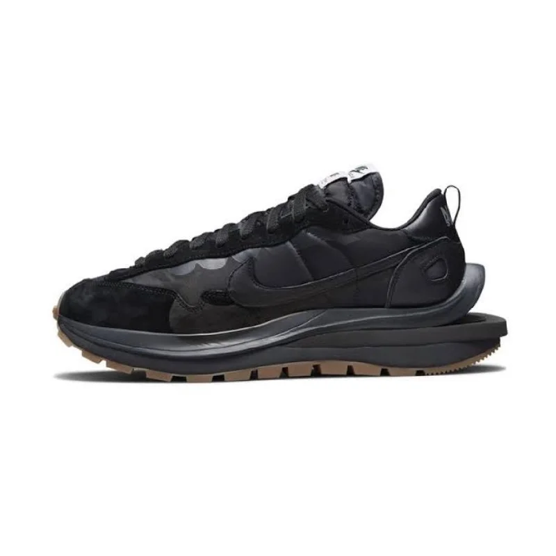 Sacai x Nike Vaporwaffle Black Sail Gum