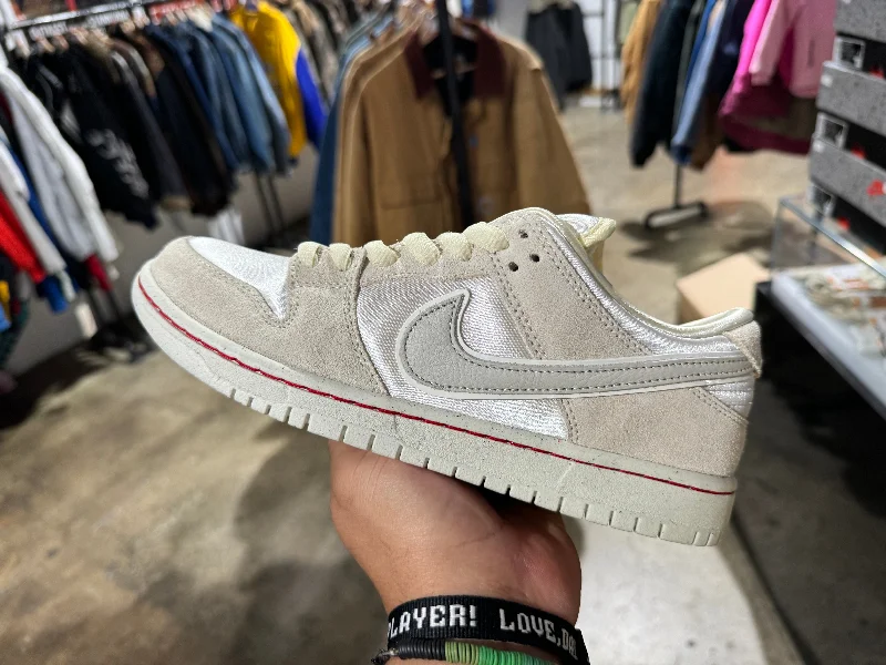 Nike SB Dunk Low PRM - City Of Love/Light Bone