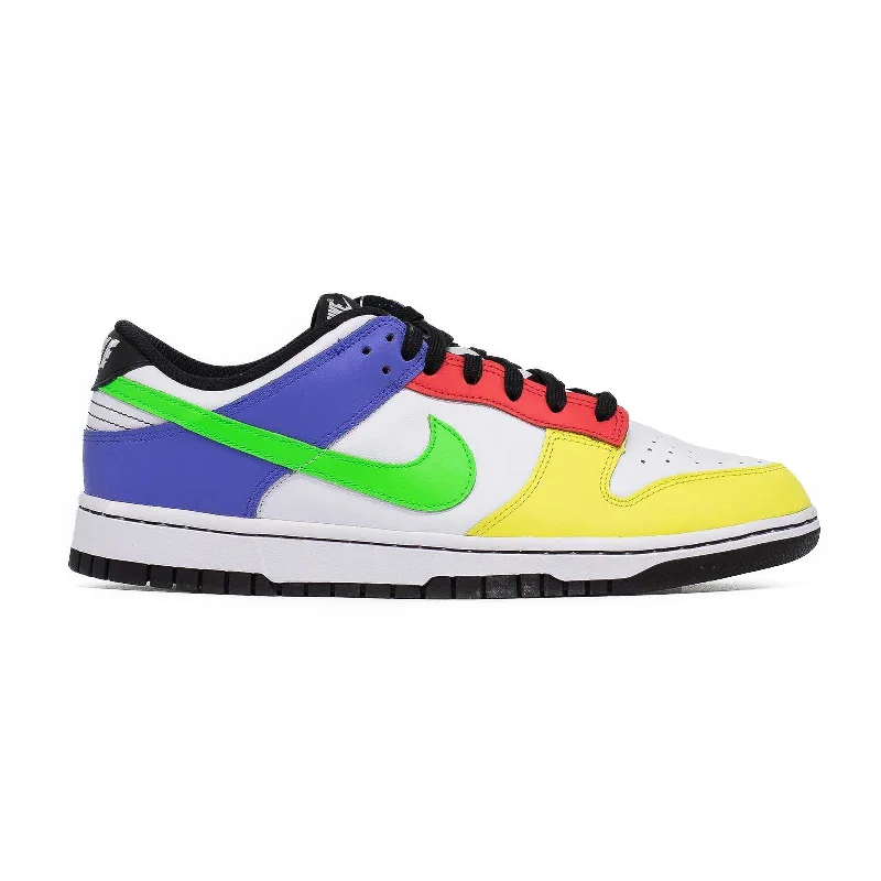 Women's Nike Dunk Low, Green Strike