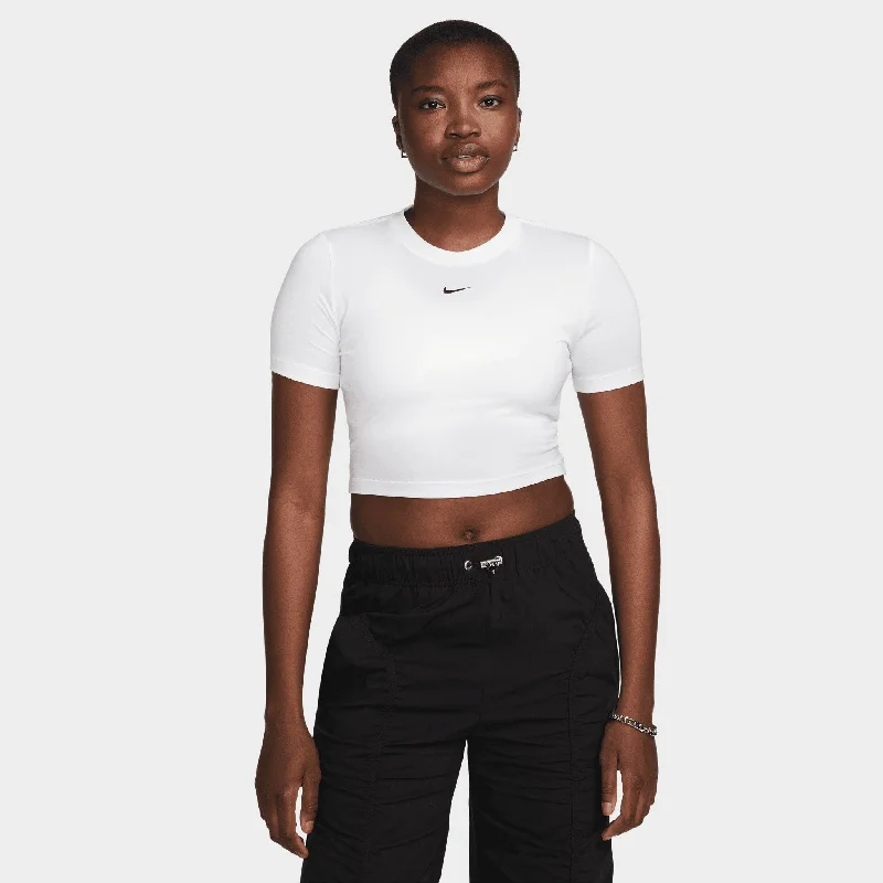 Nike Sportswear Women's Essential Slim-Fit Crop T-shirt / White