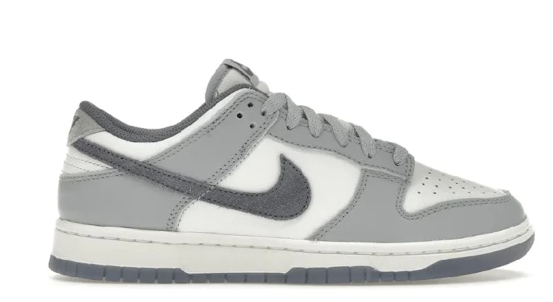 Nike Dunk Low  Light Carbon