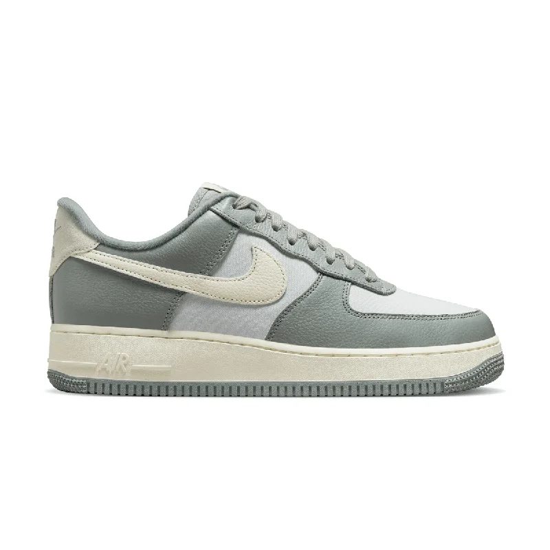 Air Force 1 '07 LX 'Mica Green'