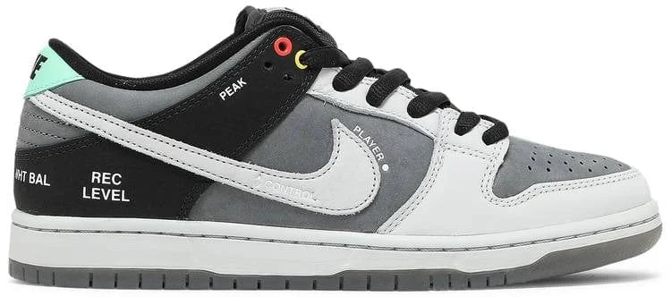 Nike SB Dunk Low VX1000